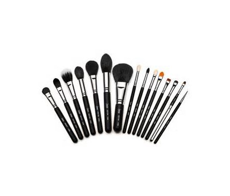 MAKE UP BRUSH